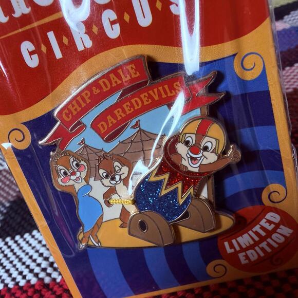 Disney WDW Mickey’s Circus Chip & Dale Daredevils Pin LE 300 (2012) - Picture 3 of 4